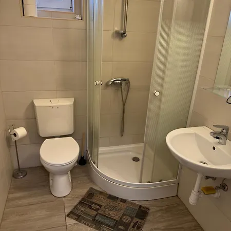 Csoemoeri Vendeghaz Guest house