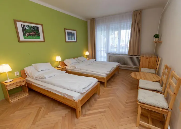 Csoemoeri Vendeghaz Guest house *